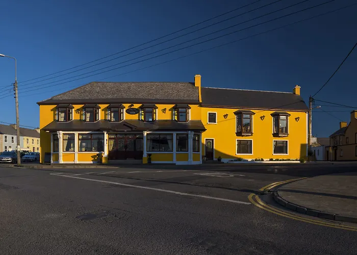 Bay View Hotel 3*